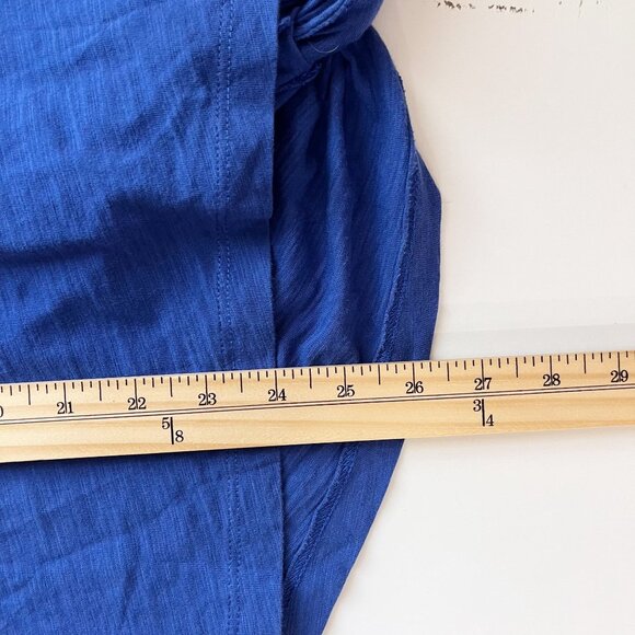 Lisa Todd Blue T-Shirt Solid Twist Front Short Sleeve Crew Neck Casual Medium - Picture 6 of 6